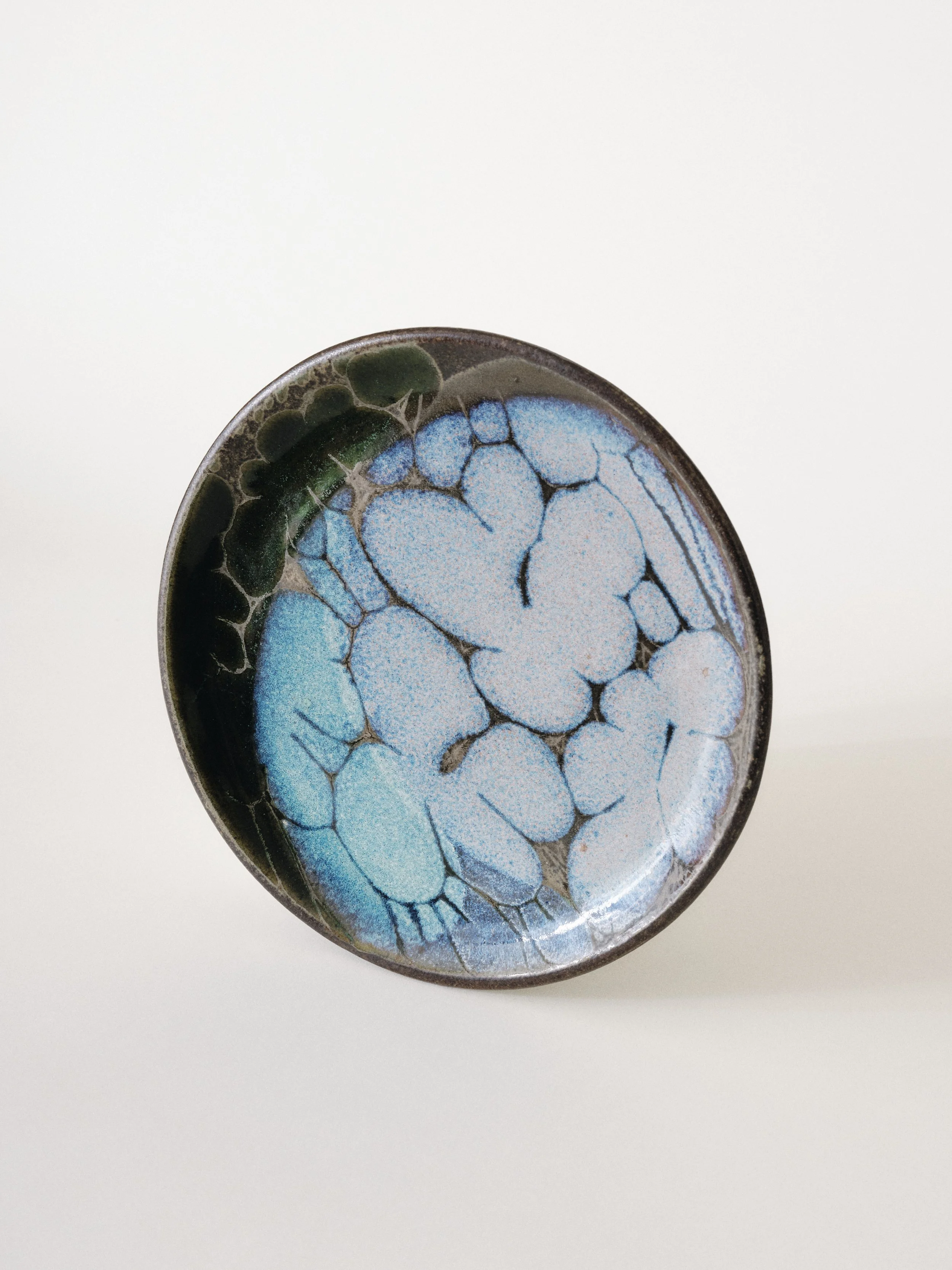 Crich Pottery 英国スタジオ陶器 平皿＆サラダボウル 未使用 Crich Studio Pottery Plate by Diana Worthy — Eggs Casino